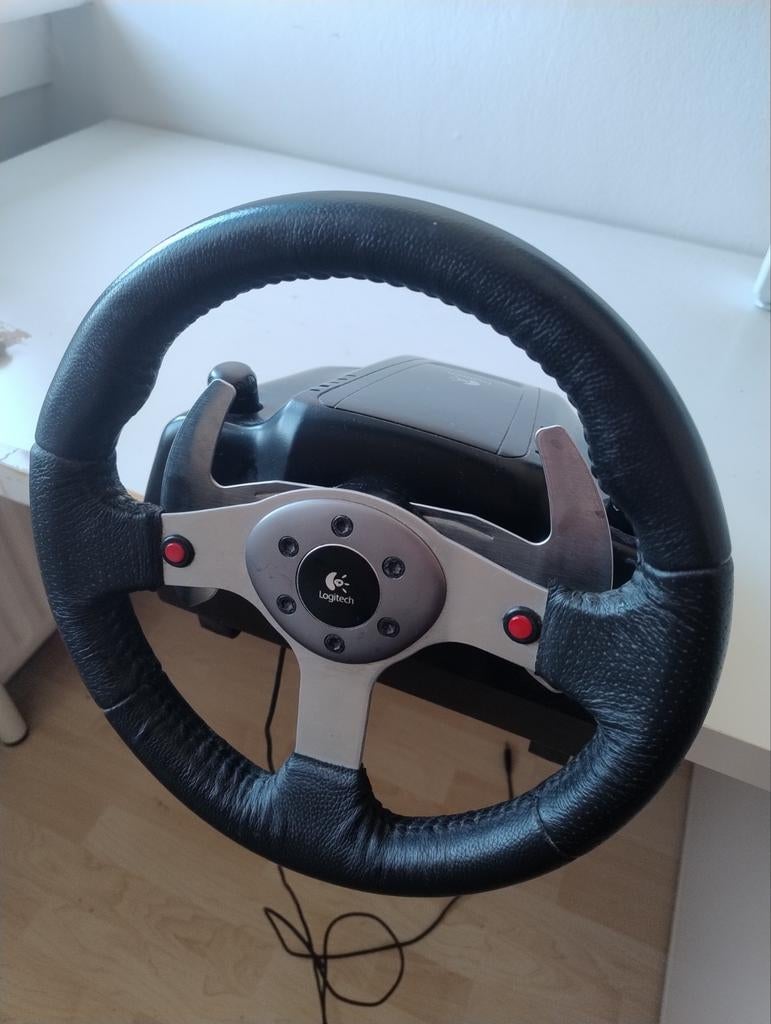 Volant de course : volant de course Logitech G25, Enlèvement ou Envoi, Utilisé, Volant ou Pédales, PlayStation 3