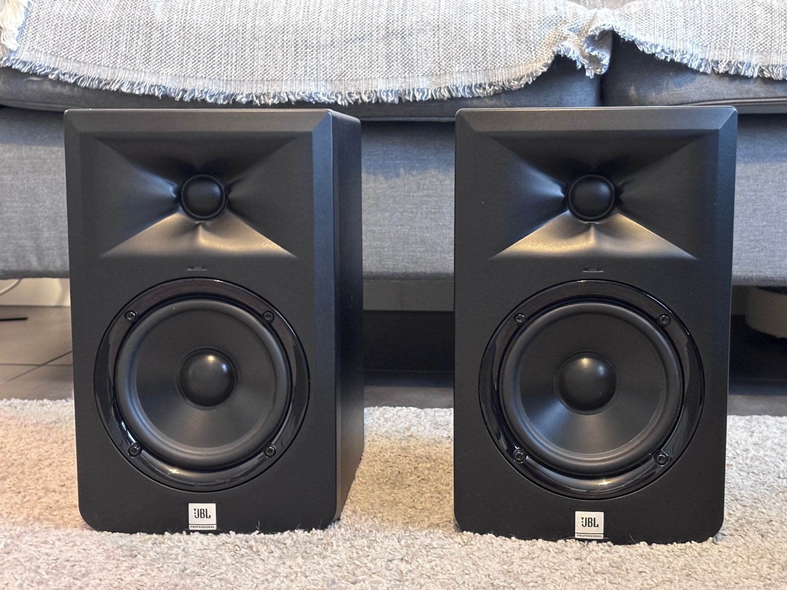 JBL LSR305 MK1 monitor speakers, JBL, 60 à 120 watts, Comme neuf, Enlèvement