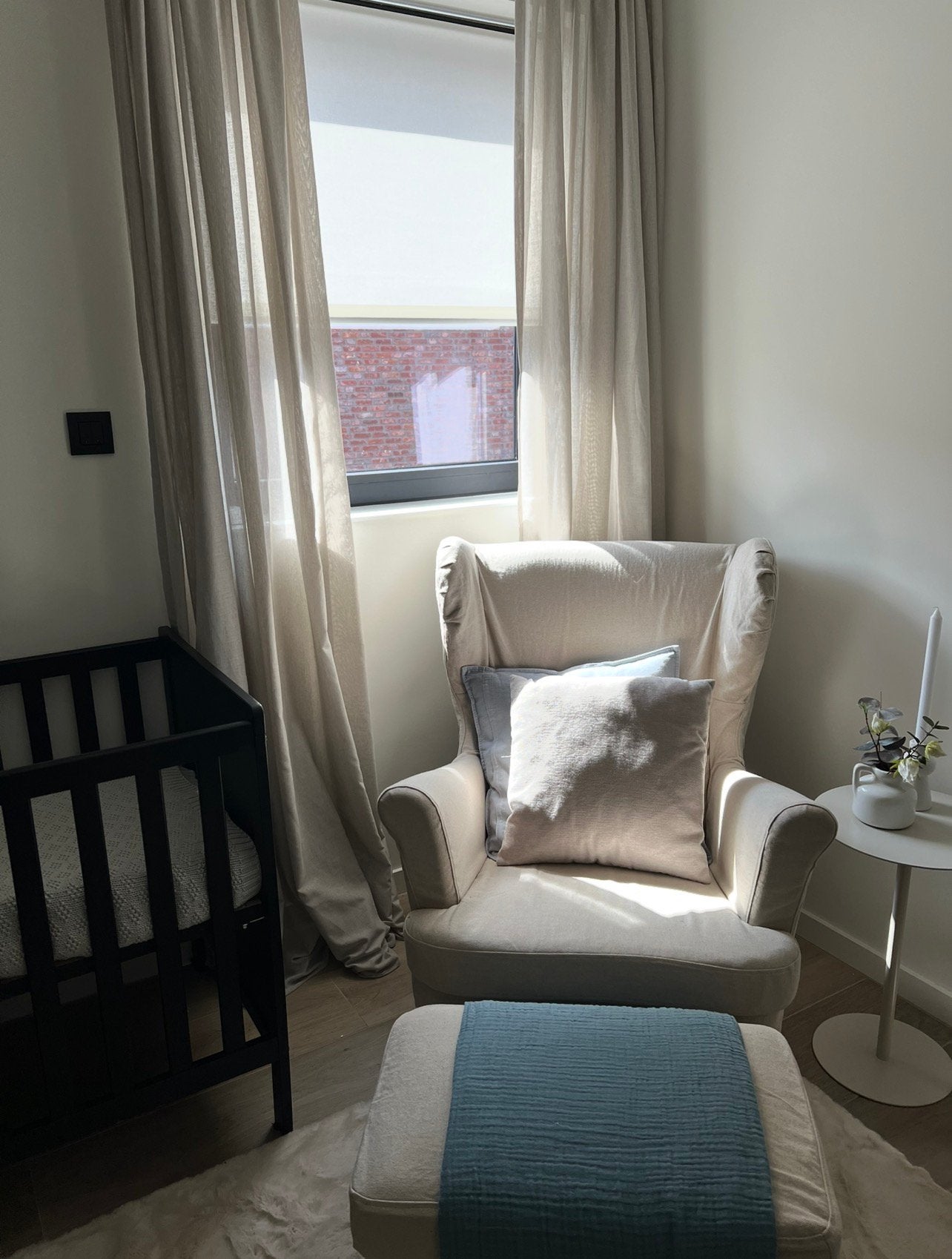 Ikea fauteuil met poef