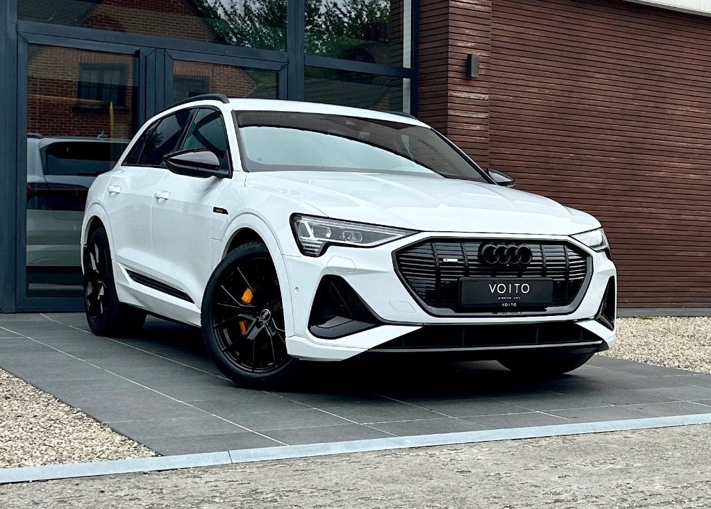 Audi e-tron 55 Quattro 2X S-LINE/BLACK EDITION/360CAM/MATRIX, Auto's, Audi, Automaat, Dealer onderhouden, 0 cilinders, 1800 kg