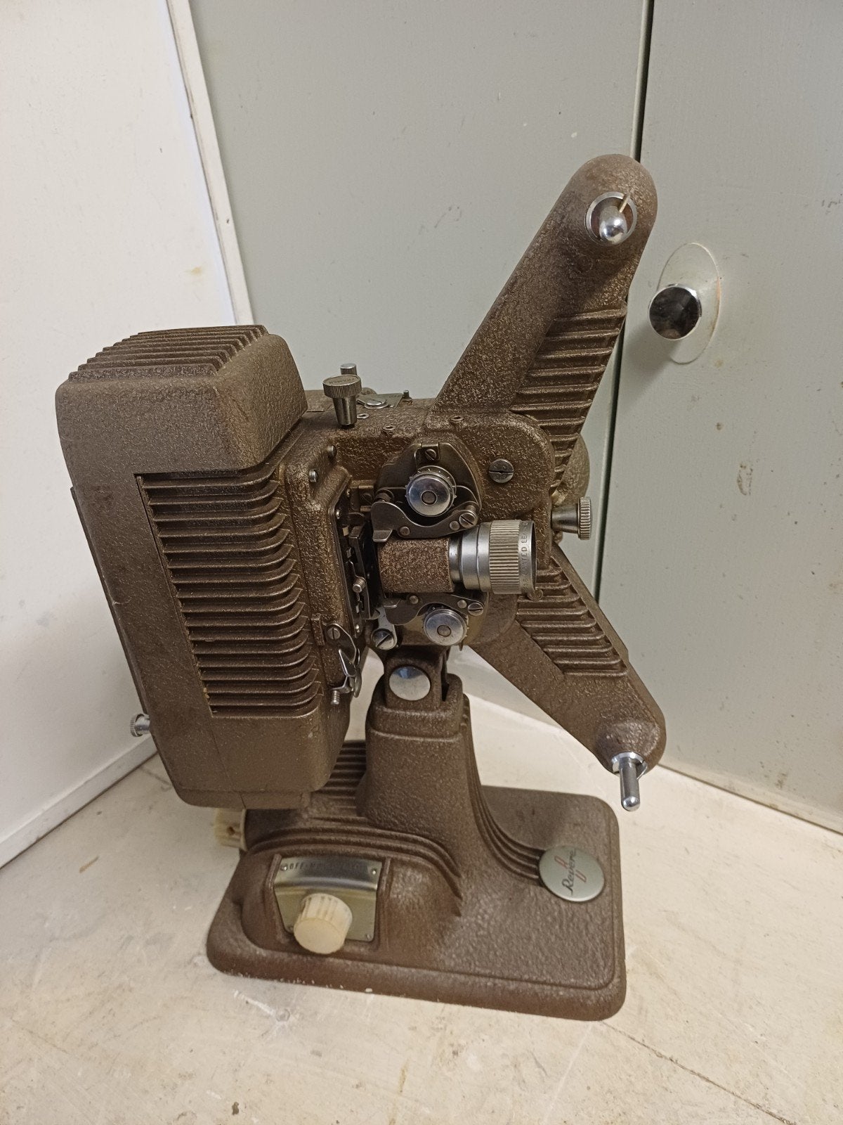 ancien projecteur 16mm USA, Collections, Enlèvement ou Envoi, Projecteur