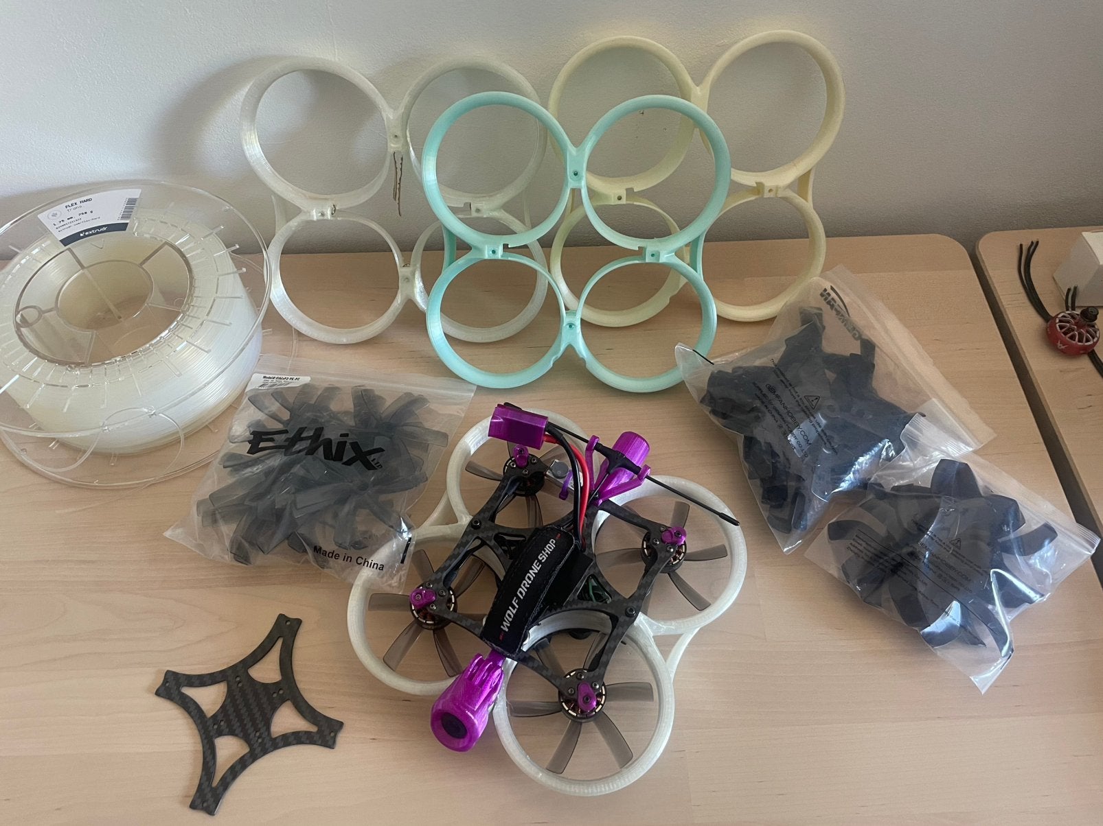 Fpv, Hobby & Loisirs créatifs, Modélisme | Radiocommandé & Téléguidé | Hélicoptères & Quadricoptères, Enlèvement ou Envoi, Comme neuf