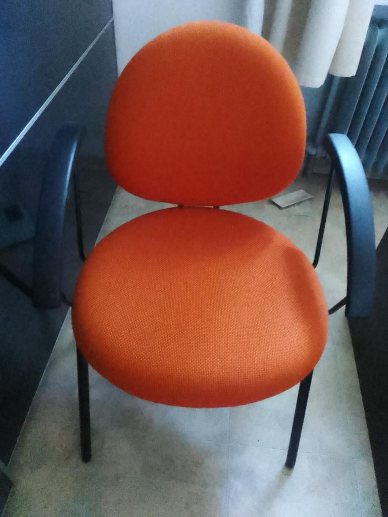 chaise de salle d'attente, entrée ou autre ..., Ophalen, Zo goed als nieuw, Eén