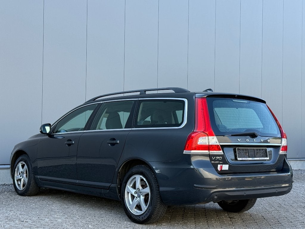 Volvo V70 2.0 D2 Polar Plus Cruise Navi ParkSensor Euro6b, Auto's, Voorwielaandrijving, Stof, Euro 6, 1969 cc