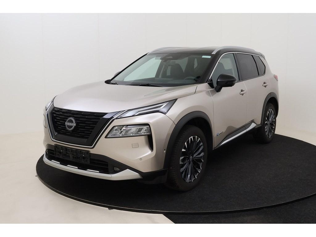 Nissan X-Trail Tekna 5pl e-4ORCE 213 hp 4WD, Auto's, Nissan, Automaat, Monovolume, Zwart, Beige