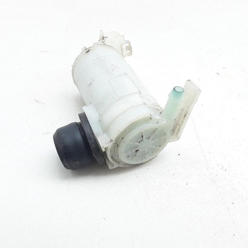 LAVE-GLACE POMPE AVANT Suzuki Vitara (LY / MY) (01-2015/-), Dhr. M. Roggen, Stadsweg 37 37
9917 PV  WIRDUM GR., NL, Suzuki, Utilisé