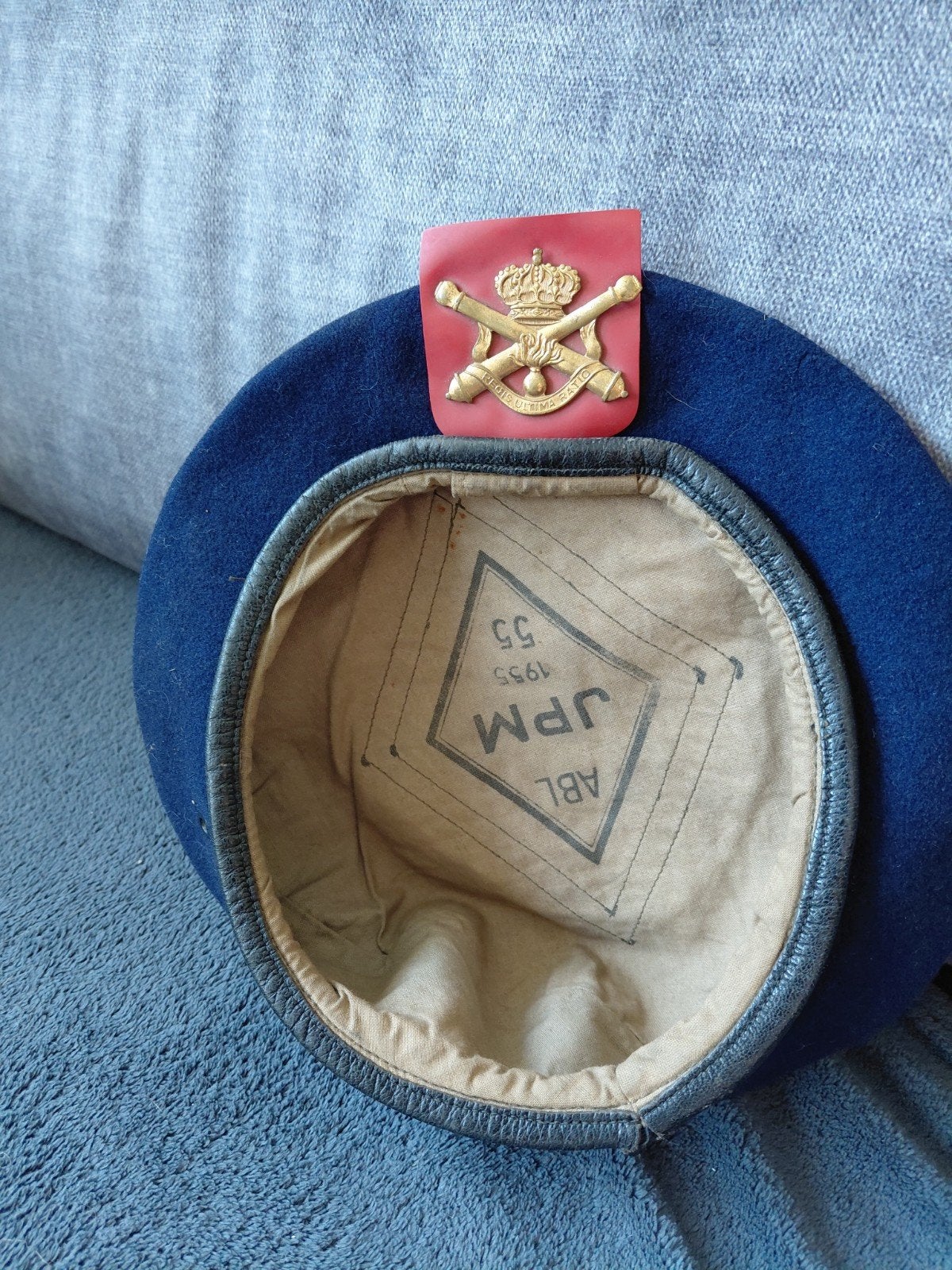 Belgische baret 1955., Enlèvement ou Envoi