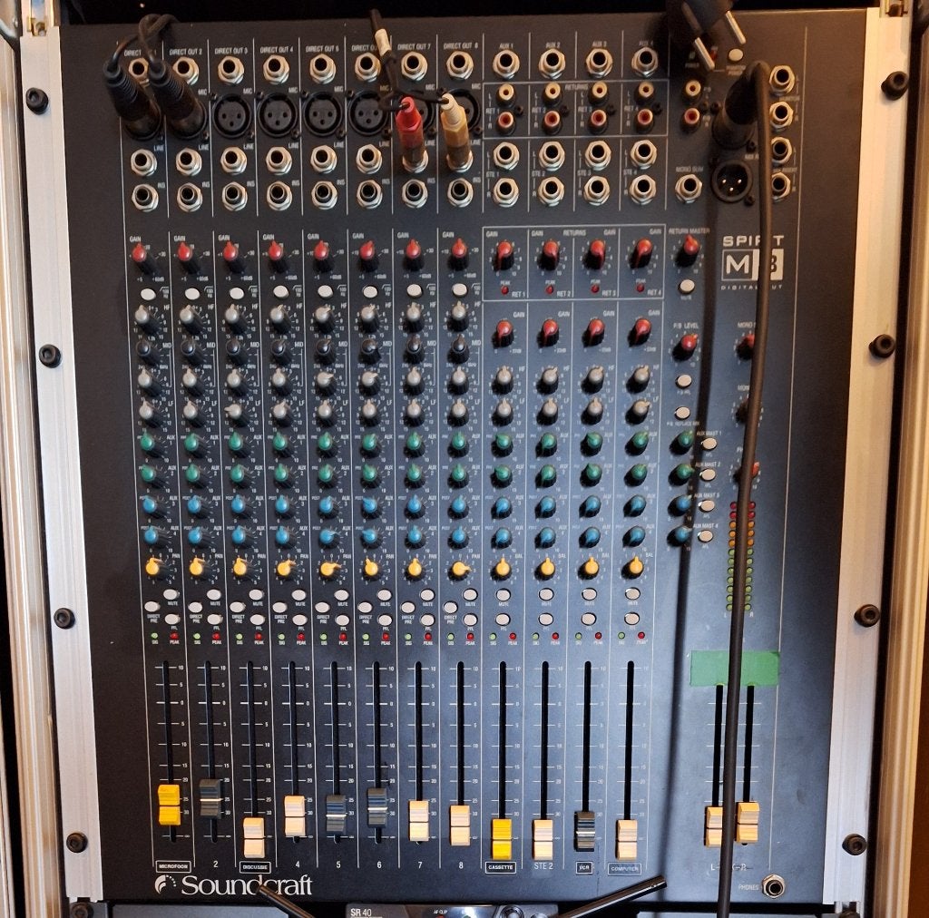 Soundcraft Spirit M8 Mixer, Ophalen of Verzenden, Zo goed als nieuw, 5 tot 10 kanalen, Microfooningang