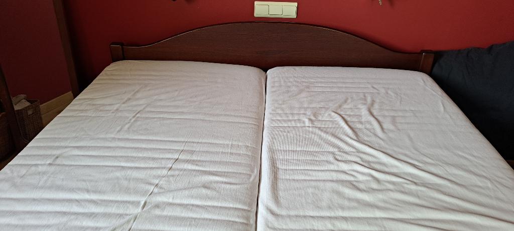 Bed ikea, Ophalen, Gebruikt, Bruin, Tweepersoons