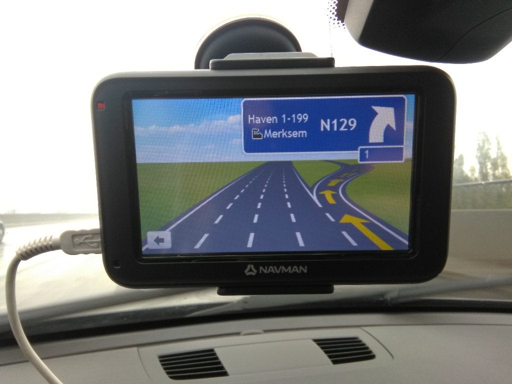 👍 Gps Navman  F 410 , Navi 23 E. Landen - Perfecte staat, Auto diversen, Autonavigatie, Ophalen, Zo goed als nieuw