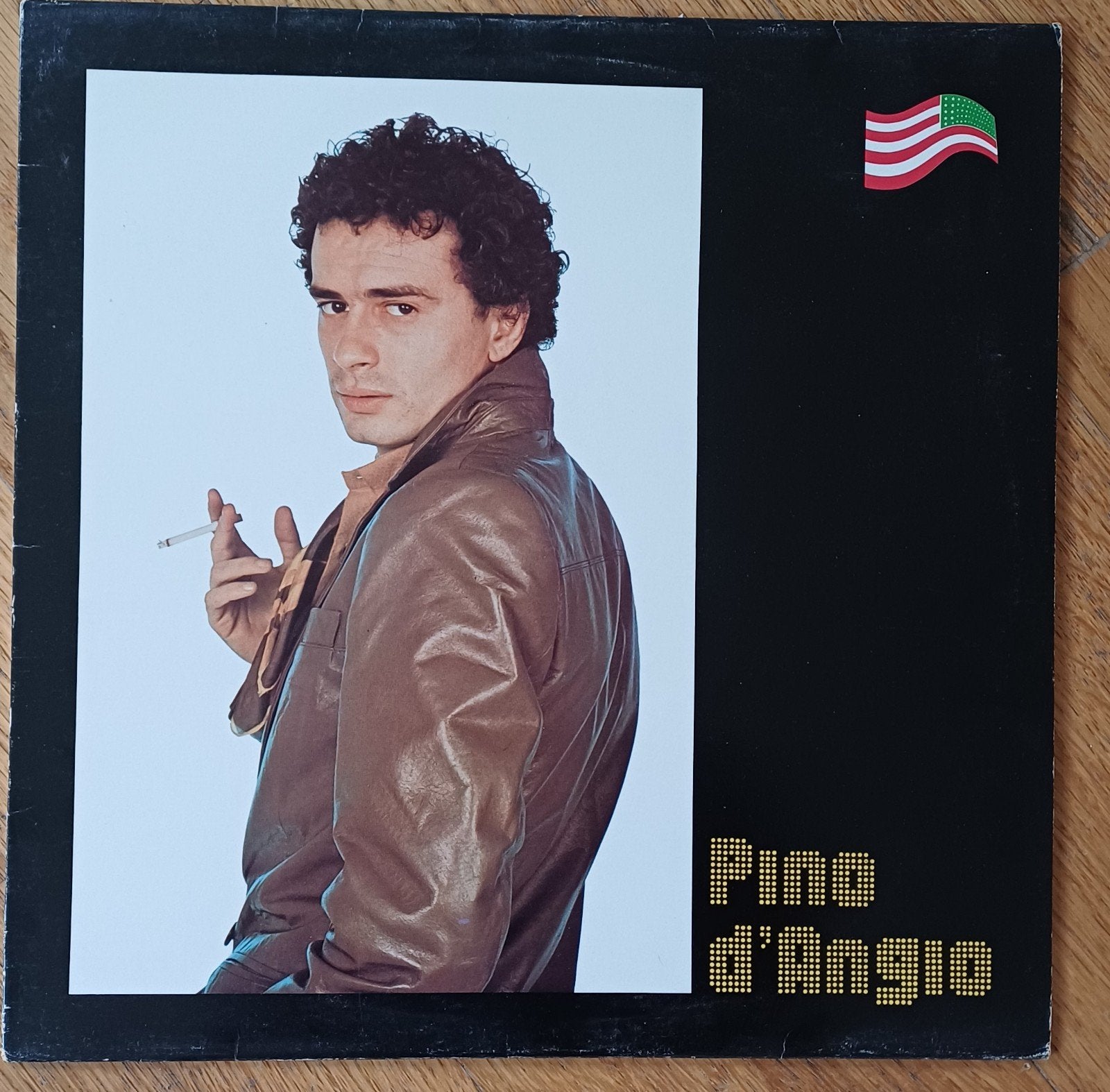 Vinyle Pino D'Angio Ed 1981, Enlèvement