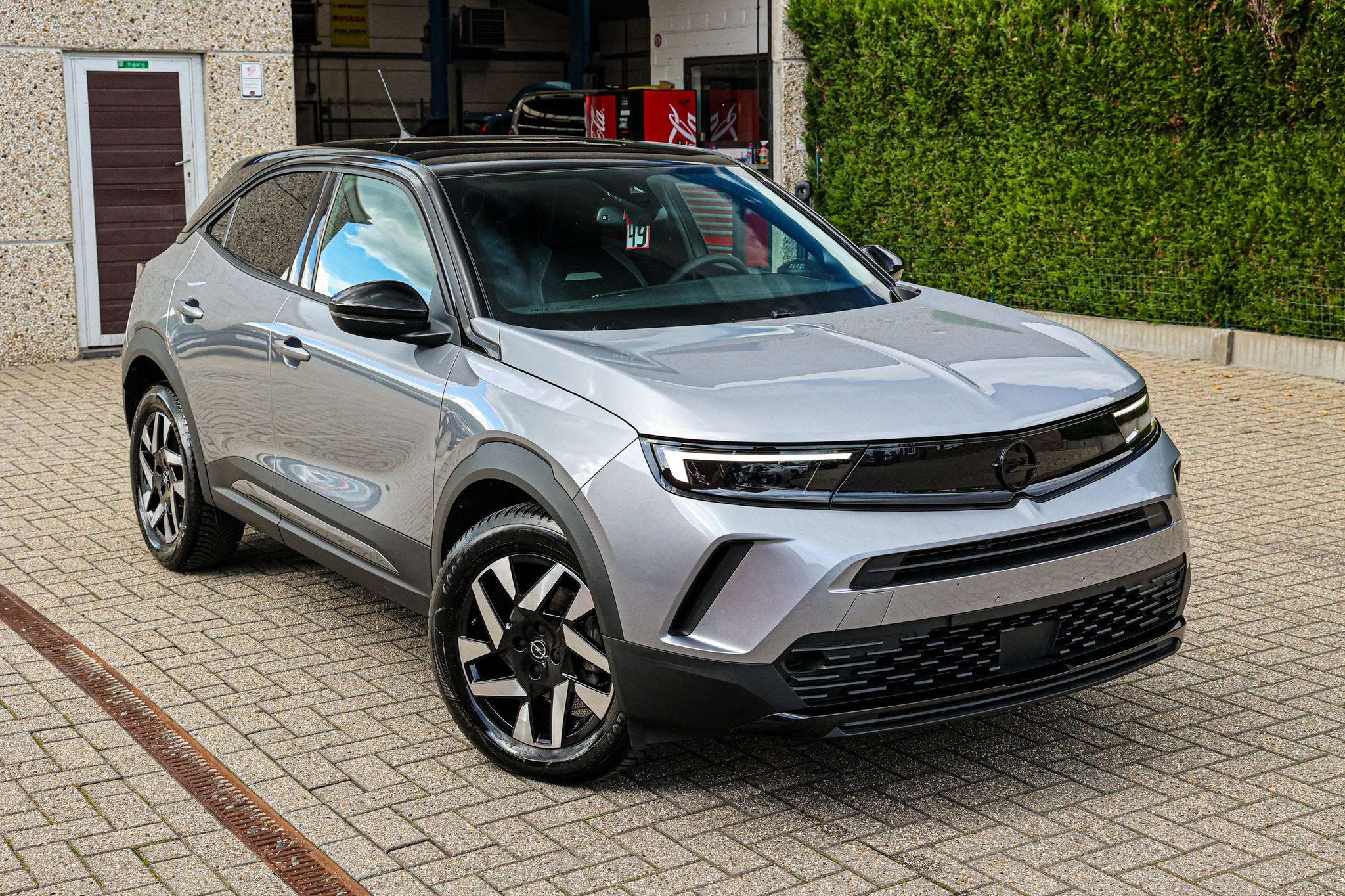 Opel Mokka GS-UITVOERING*ACHTERUITRIJCAMERA*NAVIGATIE*, Auto's, Opel, Voorwielaandrijving, Lichtsensor, Gebruikt, Zwart