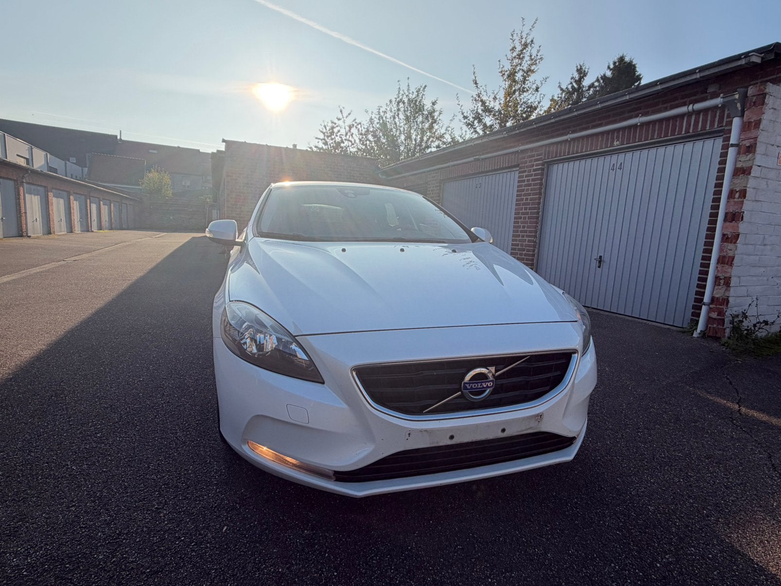 Volvo v40 2015 1.6 diesel automaat, Autos, Euro 5, Noir, Automatique, Particulier