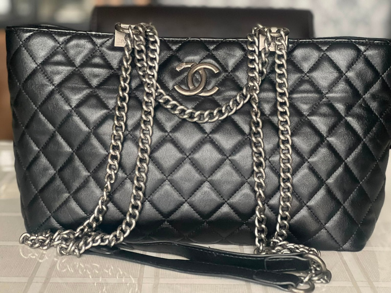 Chanel tas, Ophalen, Gebruikt