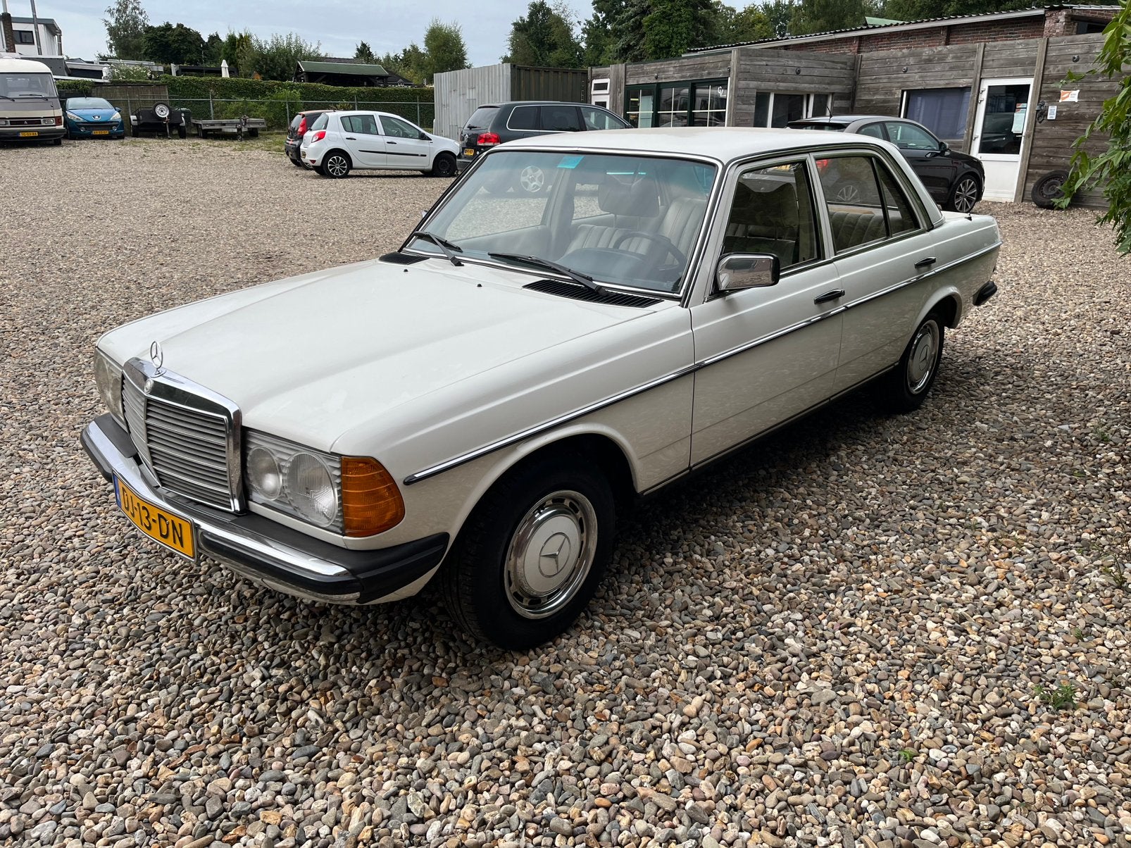 Mercedes 200 D W123 Automaat!, Auto's, Mercedes-Benz, Automaat, 4 deurs, Achterwielaandrijving, Wit
