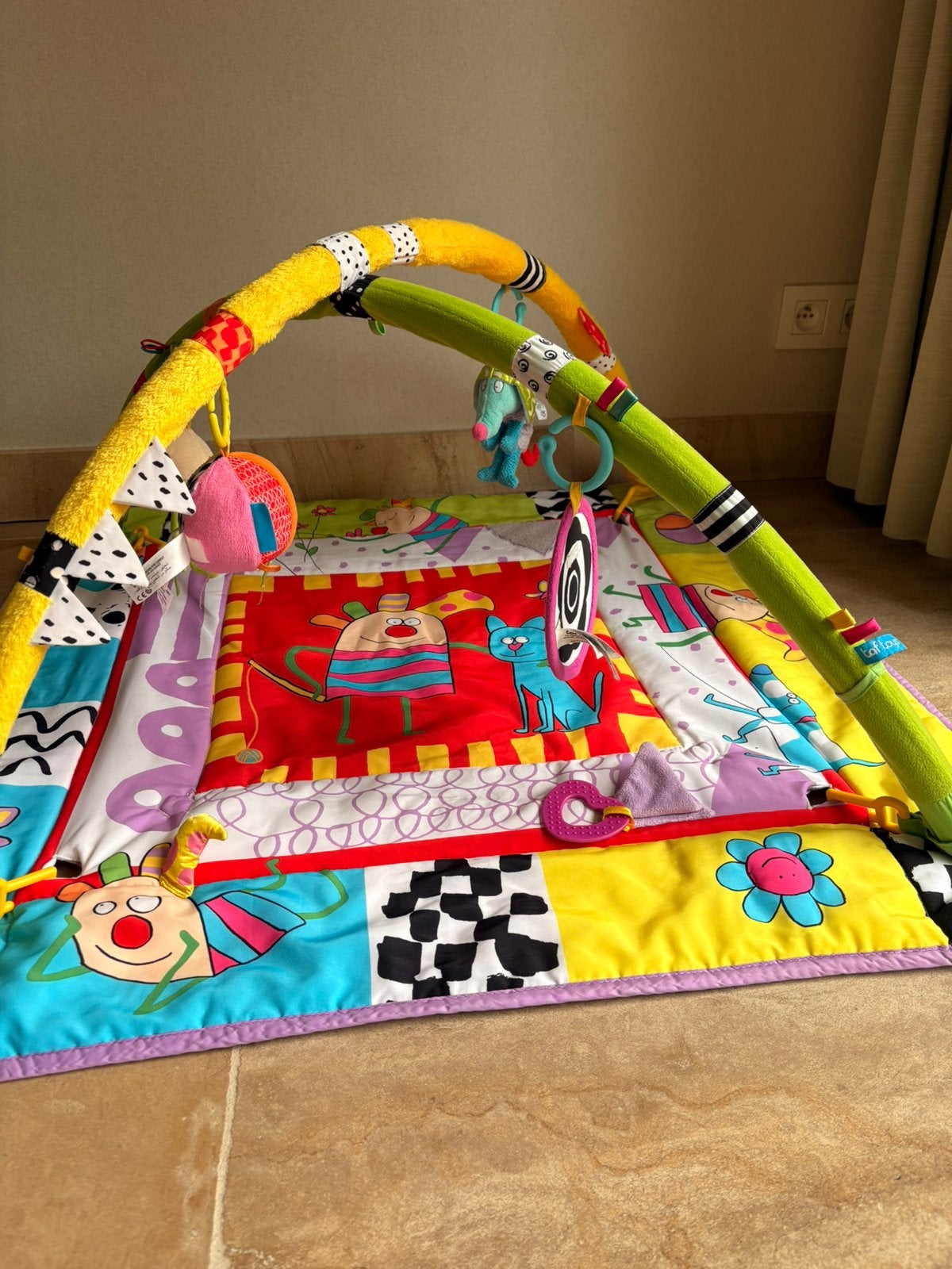 Speeltapijt met spelenboog, Kinderen en Baby's, Ophalen, Zo goed als nieuw