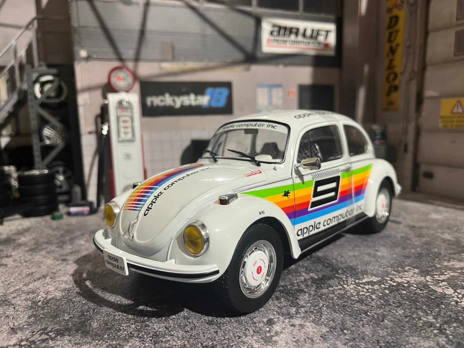 1:18 Volkswagen coccinelle - neuve dans sa boite, Hobby & Loisirs créatifs, Enlèvement ou Envoi, Comme neuf, Voiture, Solido