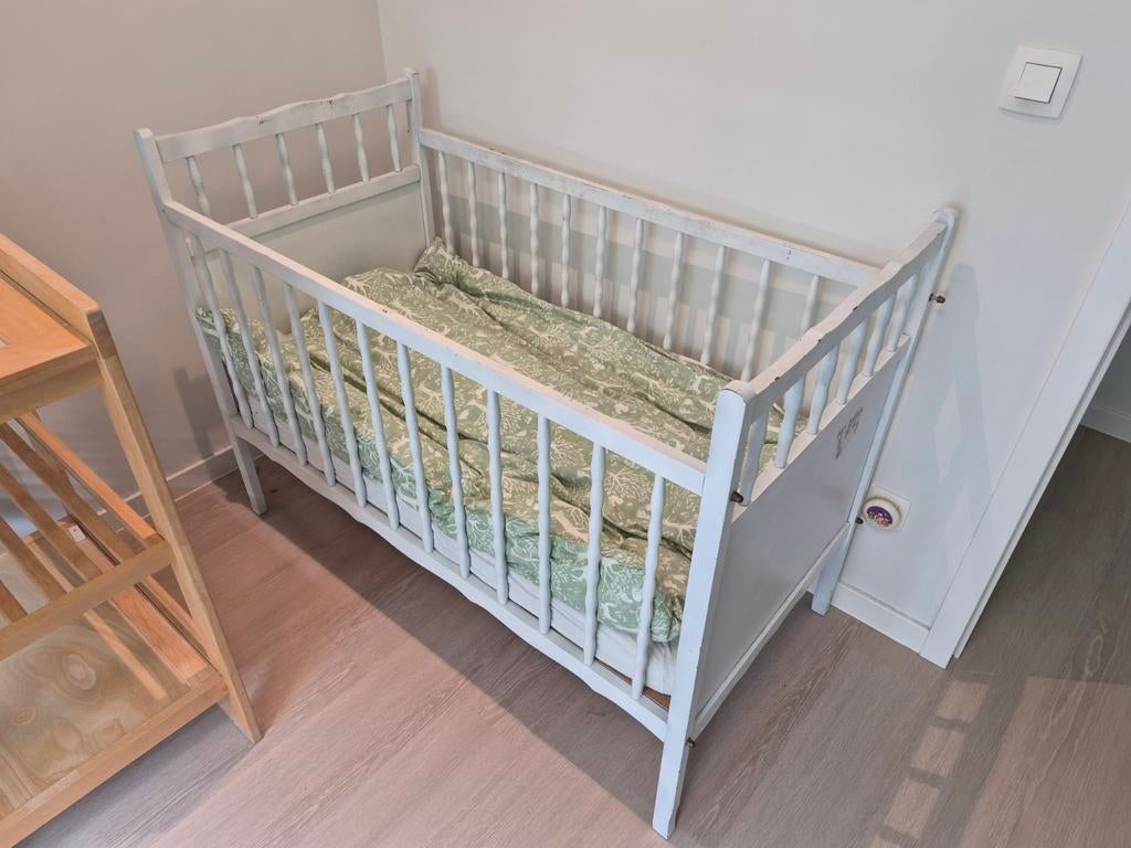 Ledikant babybedje hout, Kinderen en Baby's, Babywiegjes en Ledikanten, Ophalen, Ledikant
