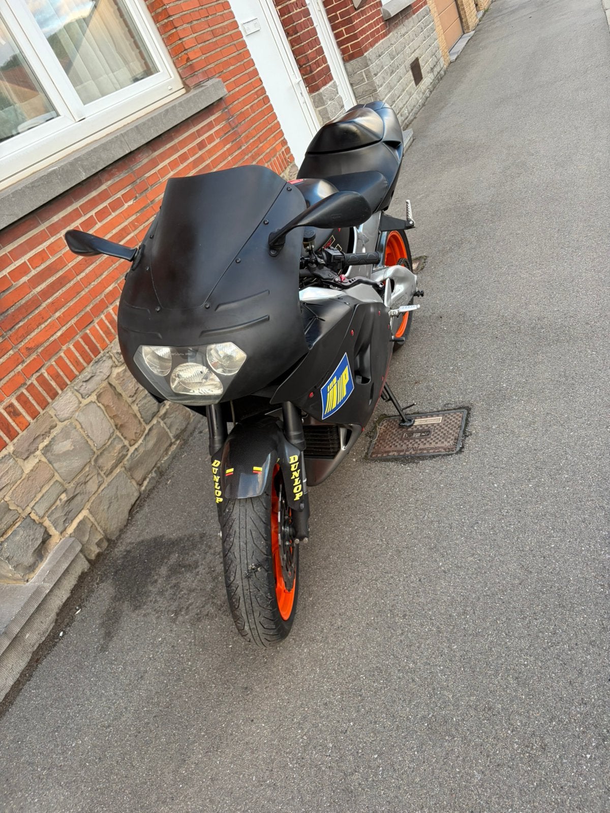 Aprilia RSV 1000, Motoren, Motoren | Aprilia, 2 cilinders, Motorrijbewijs A, Super Sport, Particulier