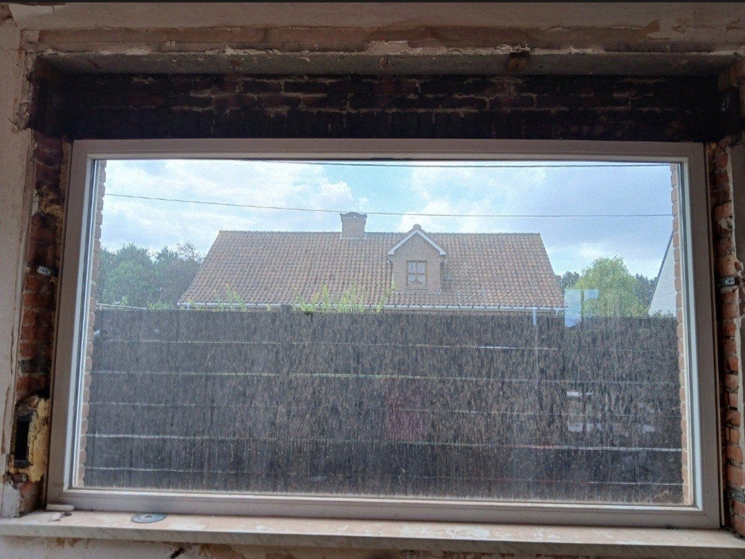 GRATIS 2x wit pvc raam dubbel glas, Doe-het-zelf en Bouw, Ophalen, Gevelraam of Ruit, Gebruikt, 120 tot 160 cm