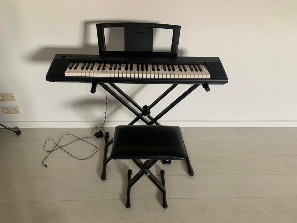 Piano Yamaha Piaggero NP-11, Ophalen, Zo goed als nieuw, Yamaha