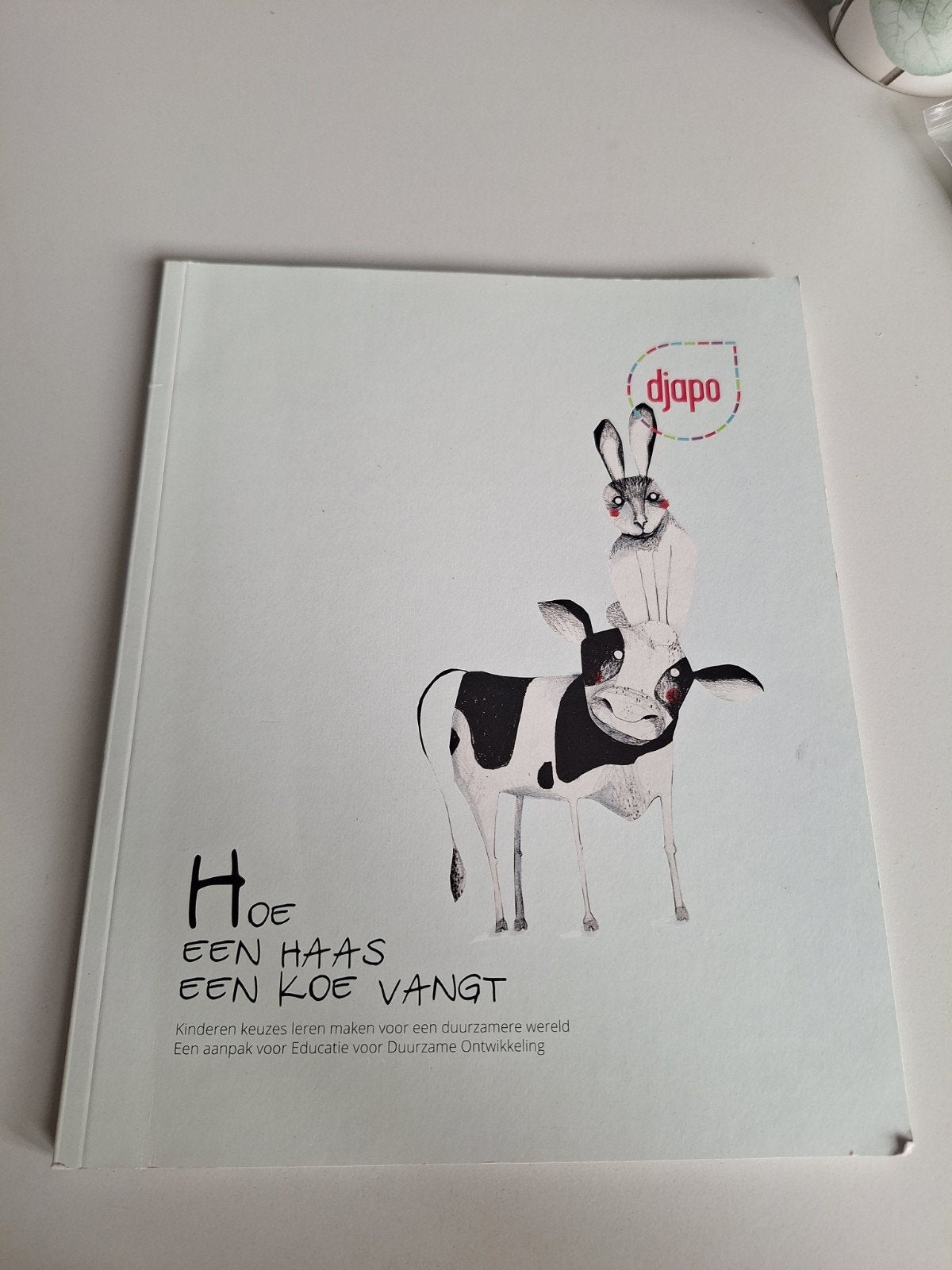 Boek: Hoe een haas een koe vangt, Ophalen