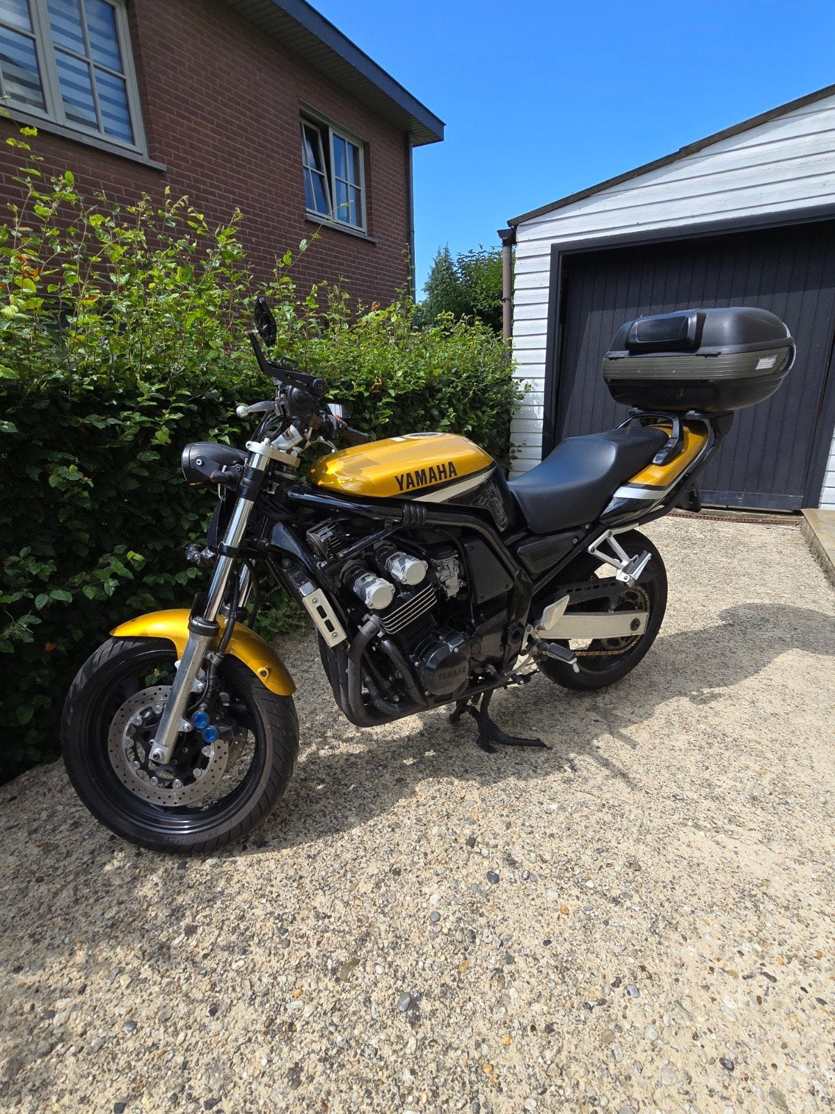 Yamaha fazer 600, Occasion, Plus de 35 kW, Particulier, 4 cylindres