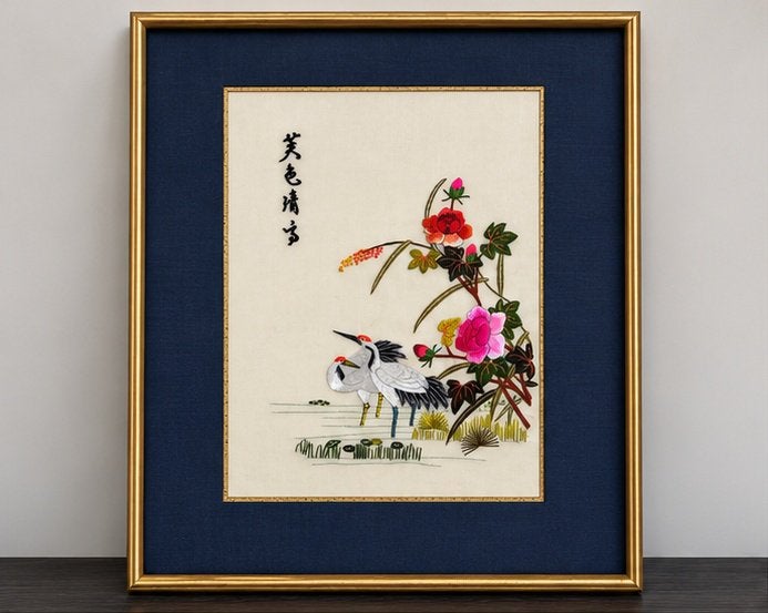 Broderie asiatique vintage sur soie – Grues et fleurs, Antiquités & Art, Encadré, Enlèvement, Animaux et nature, Autre technique