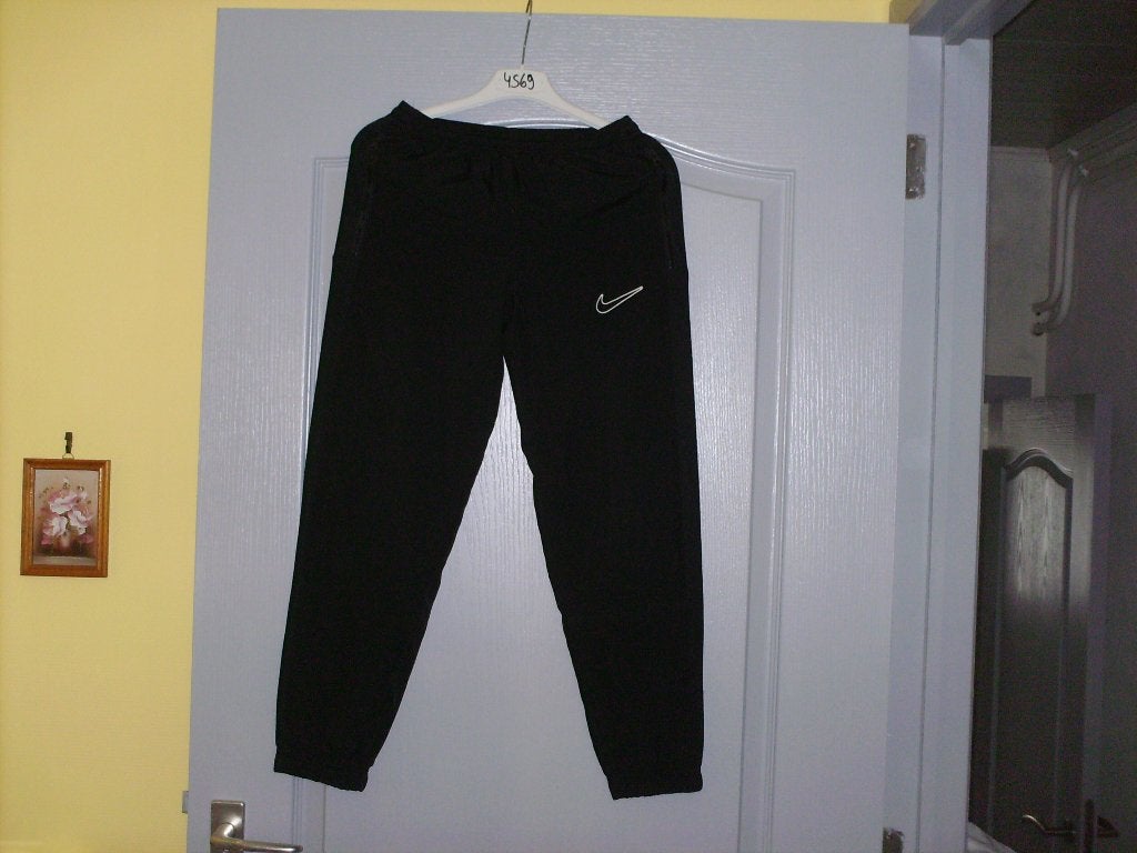 a vendre pantalon de training pour enfant, Enfants & Bébés, Garçon, Enlèvement ou Envoi, Nike, Pantalon