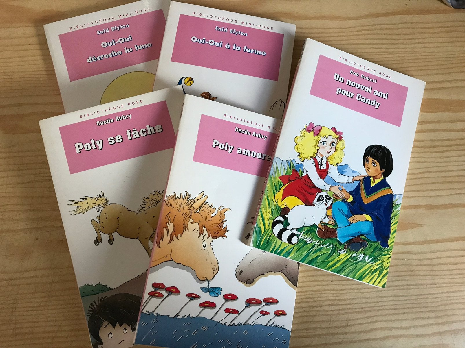 Cinq livres de le bibliothèque mini-rose et rose, Livres, Enlèvement ou Envoi, Comme neuf