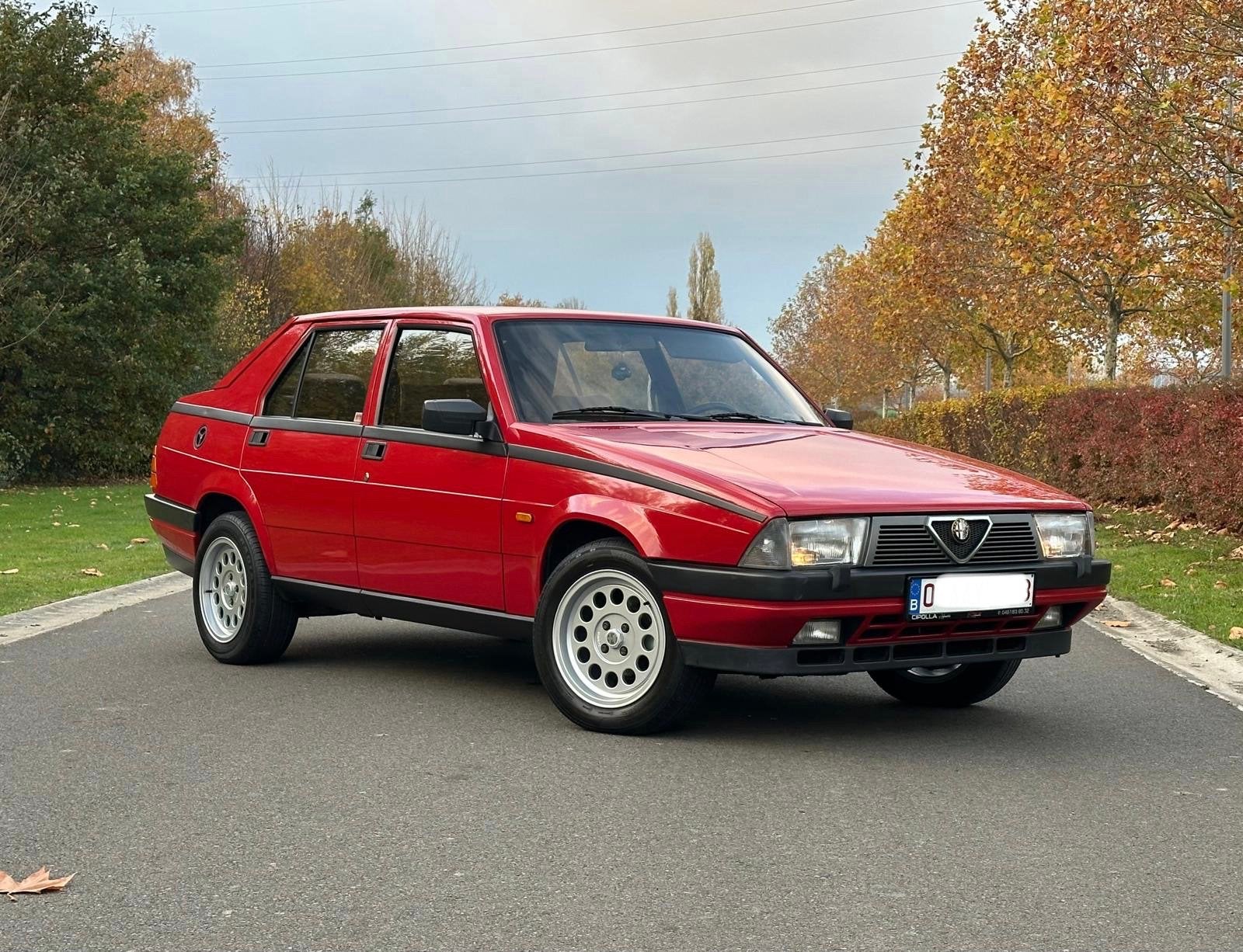 Alfa Romeo 75 2.0 carburateur, Auto's, 100 kW, Overige bekleding, 5 deurs, Particulier