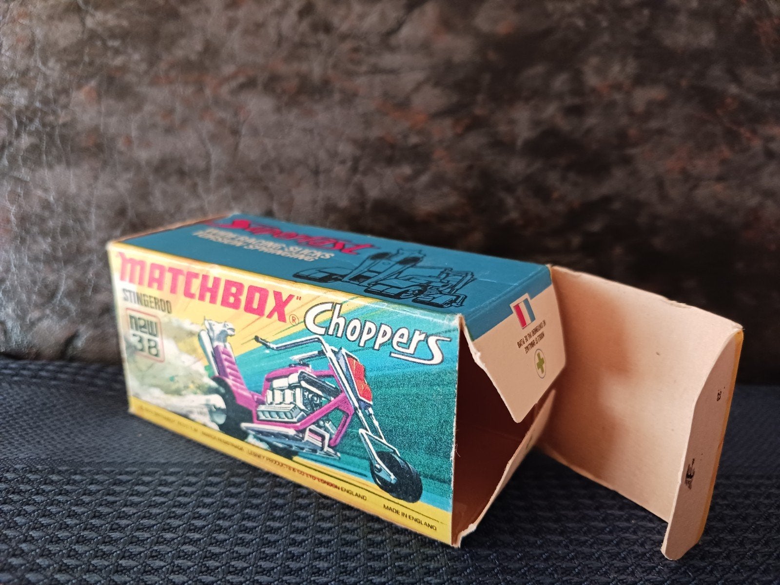 Matchbox  LEEG DOOSJE. STINGEROO, Verzenden