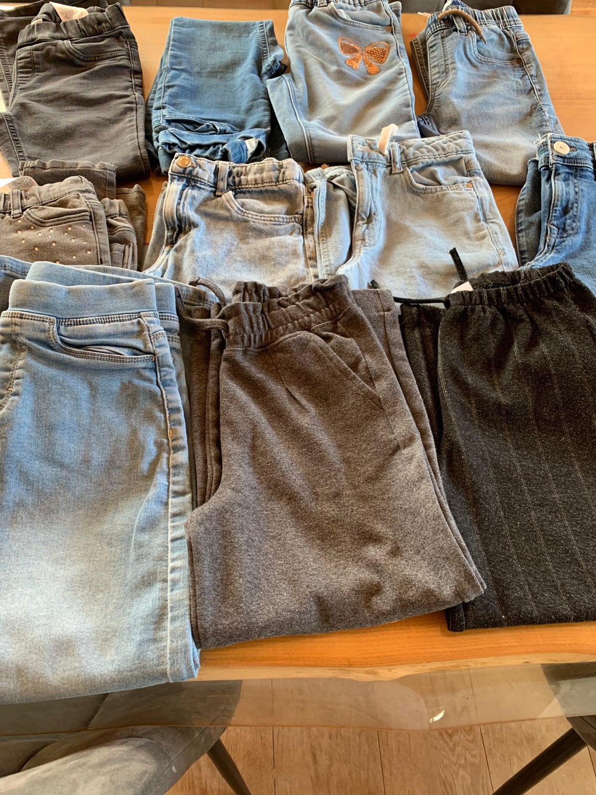 Kinderjeans Meisjes 6,7,8,9 j. Als Nieuw 11 broeken voor 30E, Ophalen, Zo goed als nieuw