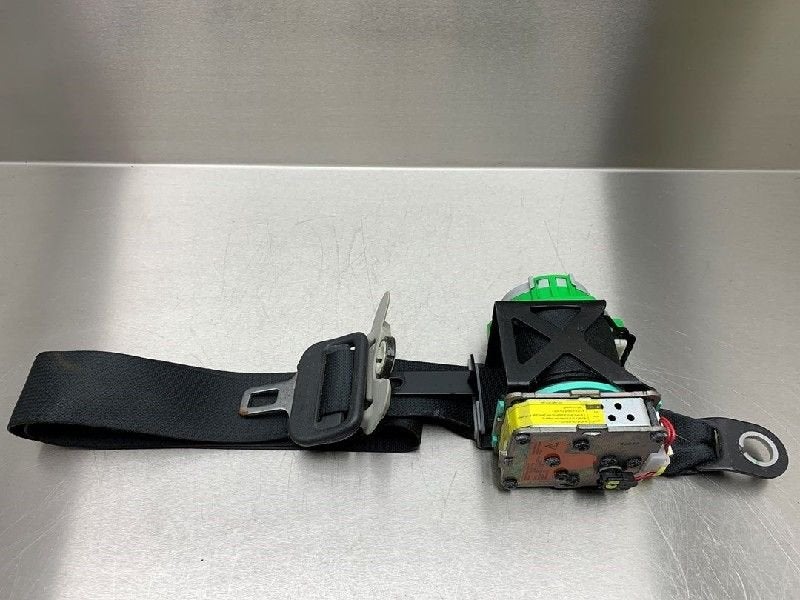 CEINTURE DE SECURITE AVANT DROIT Toyota Verso, Utilisé, Toyota