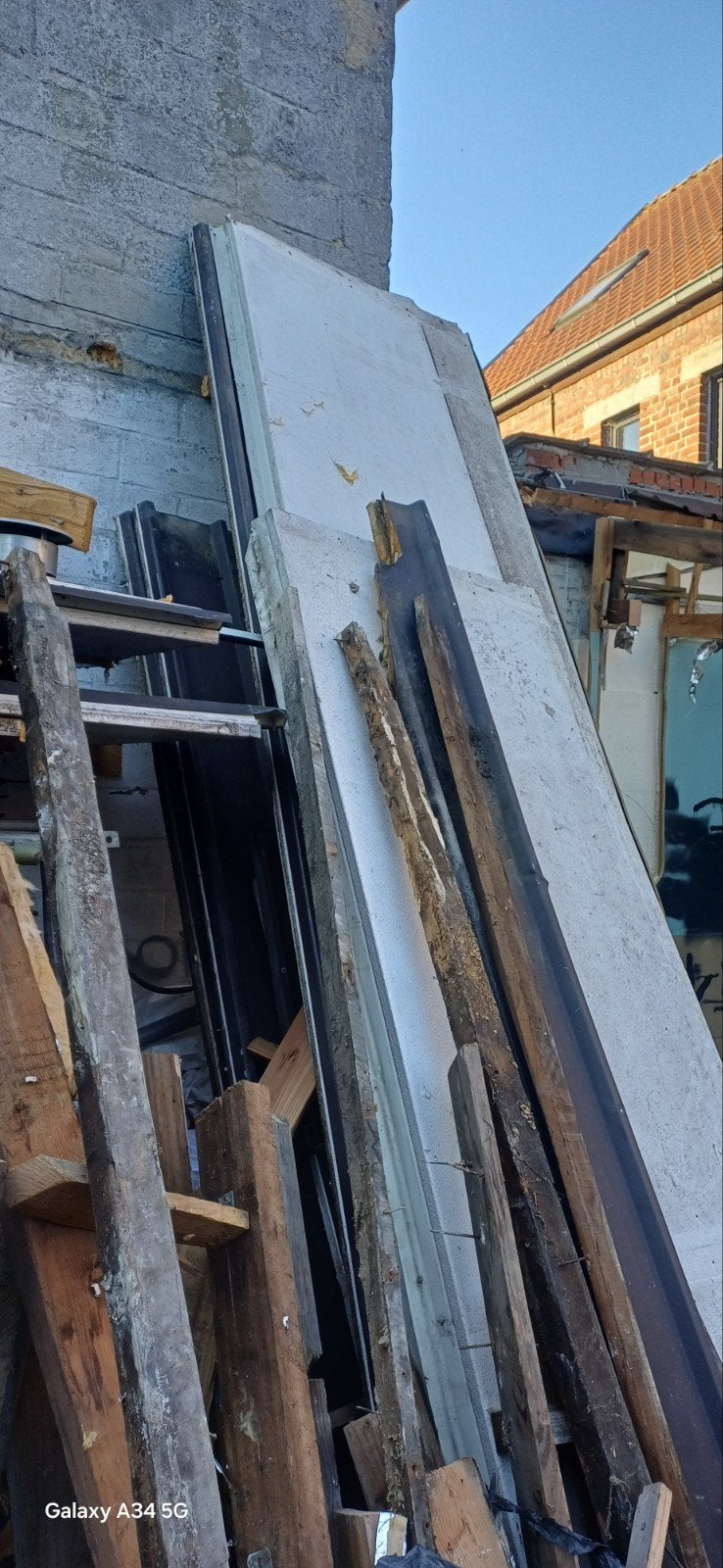 Gratis dakplaten, Enlèvement