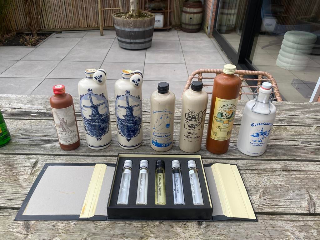 Jenever kruidenbitter verzameling, Verzamelen, Ophalen, Zo goed als nieuw