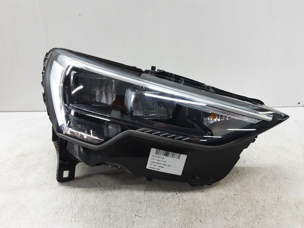 PHARE / OPTIQUE AVANT DROIT Audi Q3 (F3B) (83A941012), Autos : Pièces & Accessoires, Éclairage, Auto-Union-Straße  1,
85057  Ingolstadt, DE