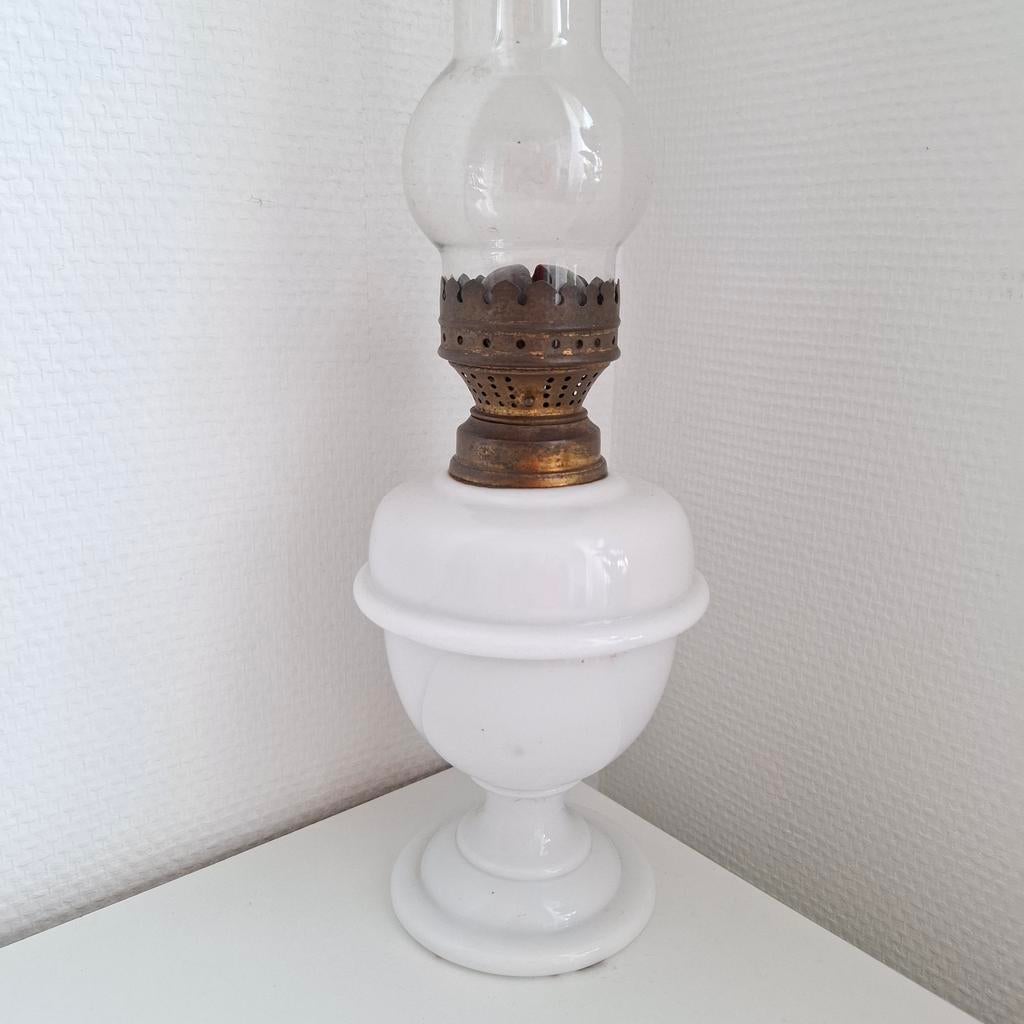Lampe à pétrole vintage en verre