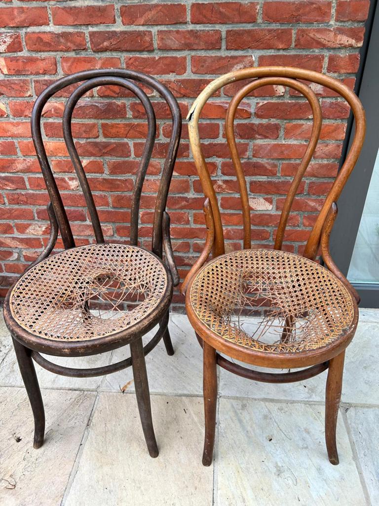 Twee stoelen Fischel, restauratie, Ophalen
