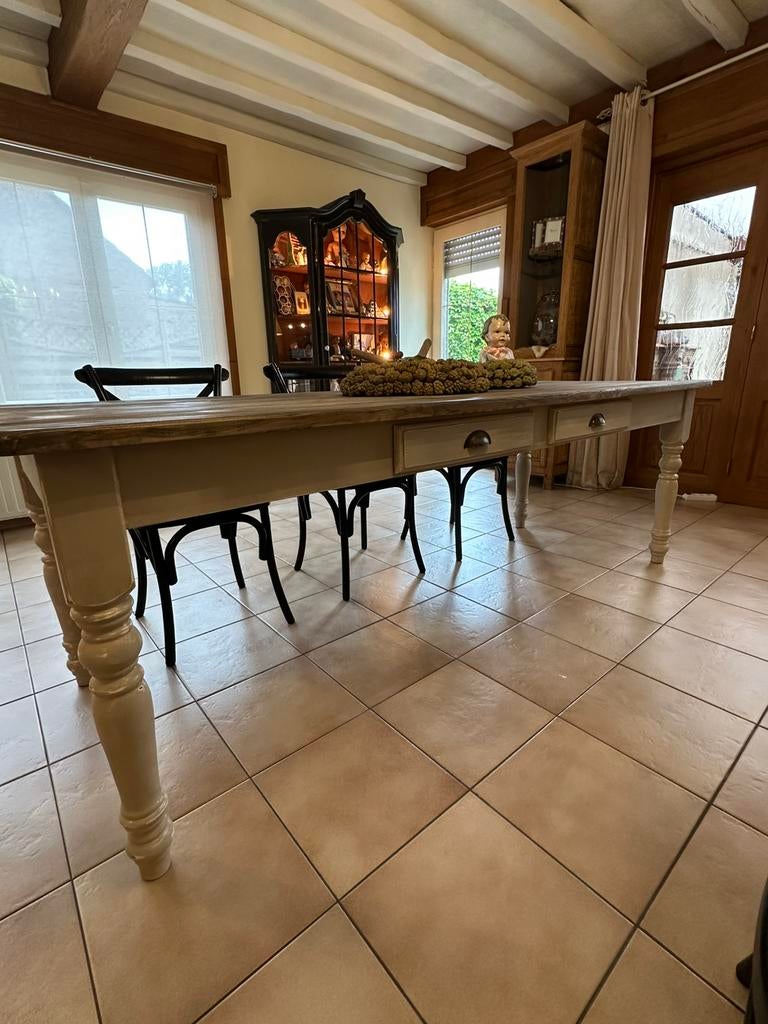 Landelijke eettafel, Ophalen, Zo goed als nieuw