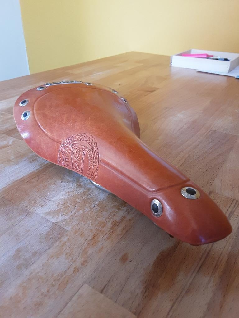 Vintage fietsstoeltje, Fietsen en Brommers, Fietsonderdelen, Zo goed als nieuw, Zadel, Leer, Gravelbike, Oldtimerfiets, Racefiets