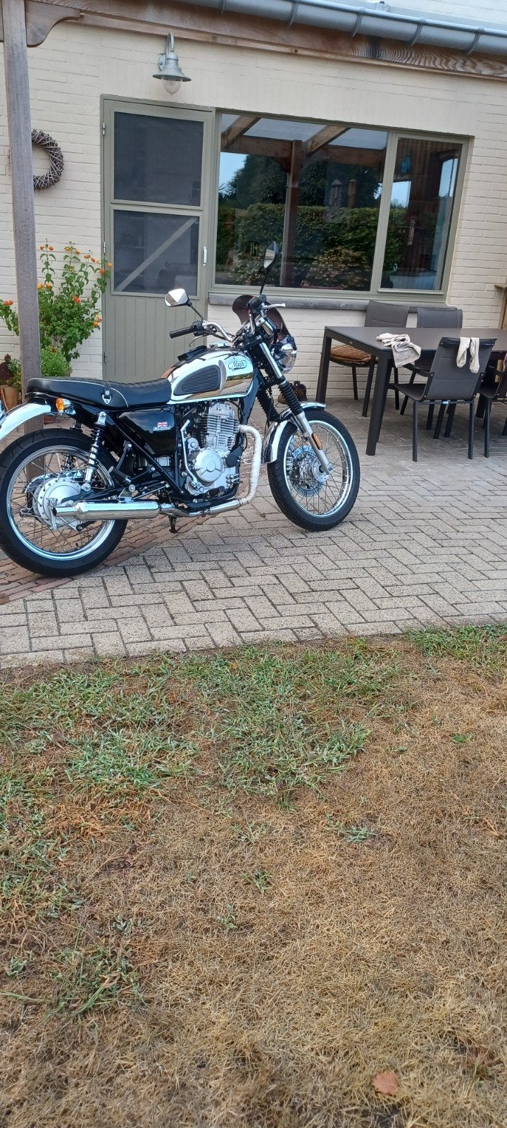 écrasez cinq cents 400 cc de chrome, Motos, Particulier, 400 cm³, 12 à 35 kW, ABS