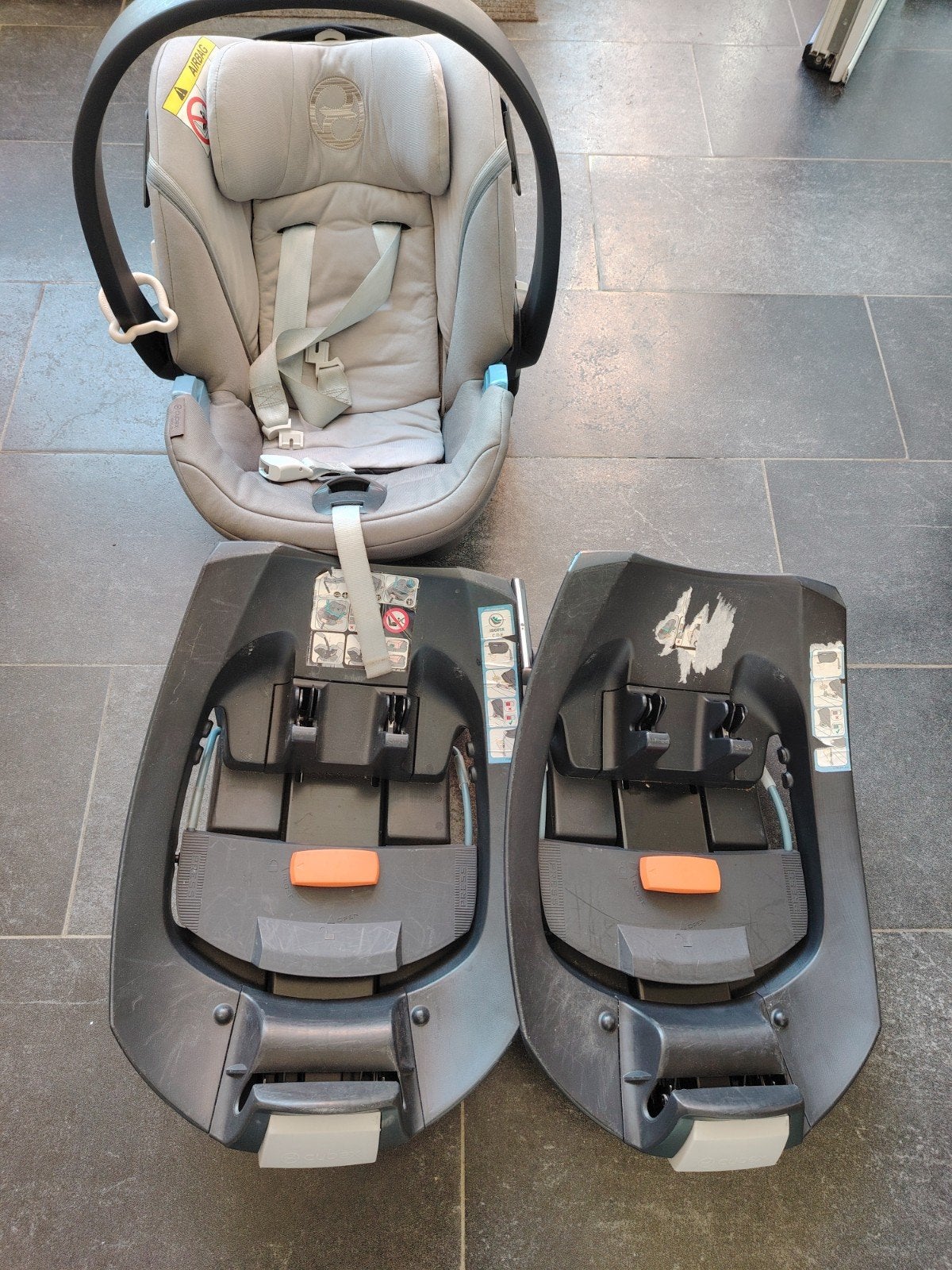 2 x isofix (sans maxi cosi), Enlèvement, Isofix