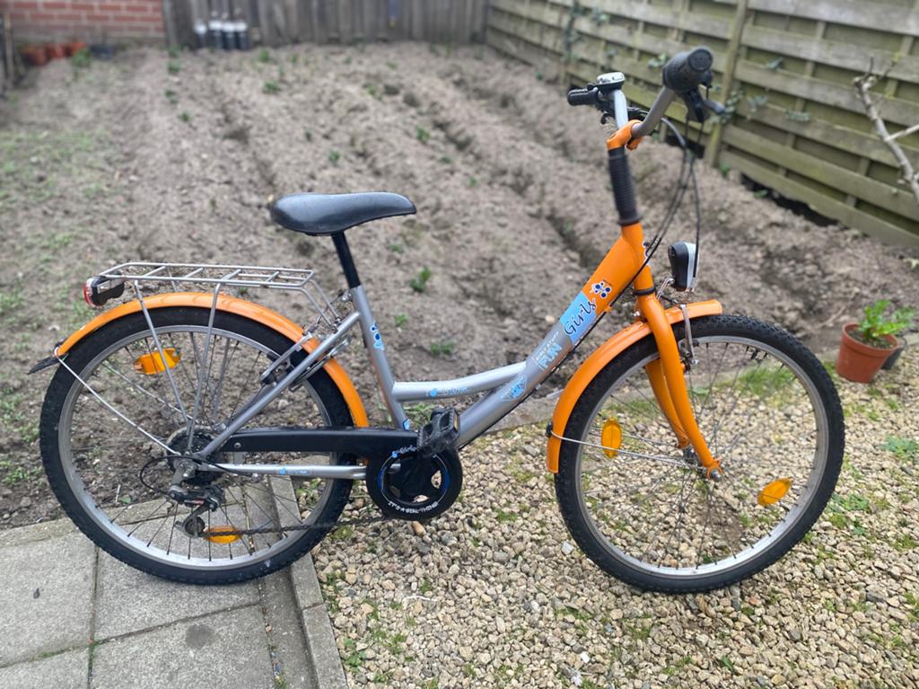 Meisjesfiets 24inch met versnellingen in goede staat, Fietsen en Brommers, Ophalen, Zo goed als nieuw, Versnellingen