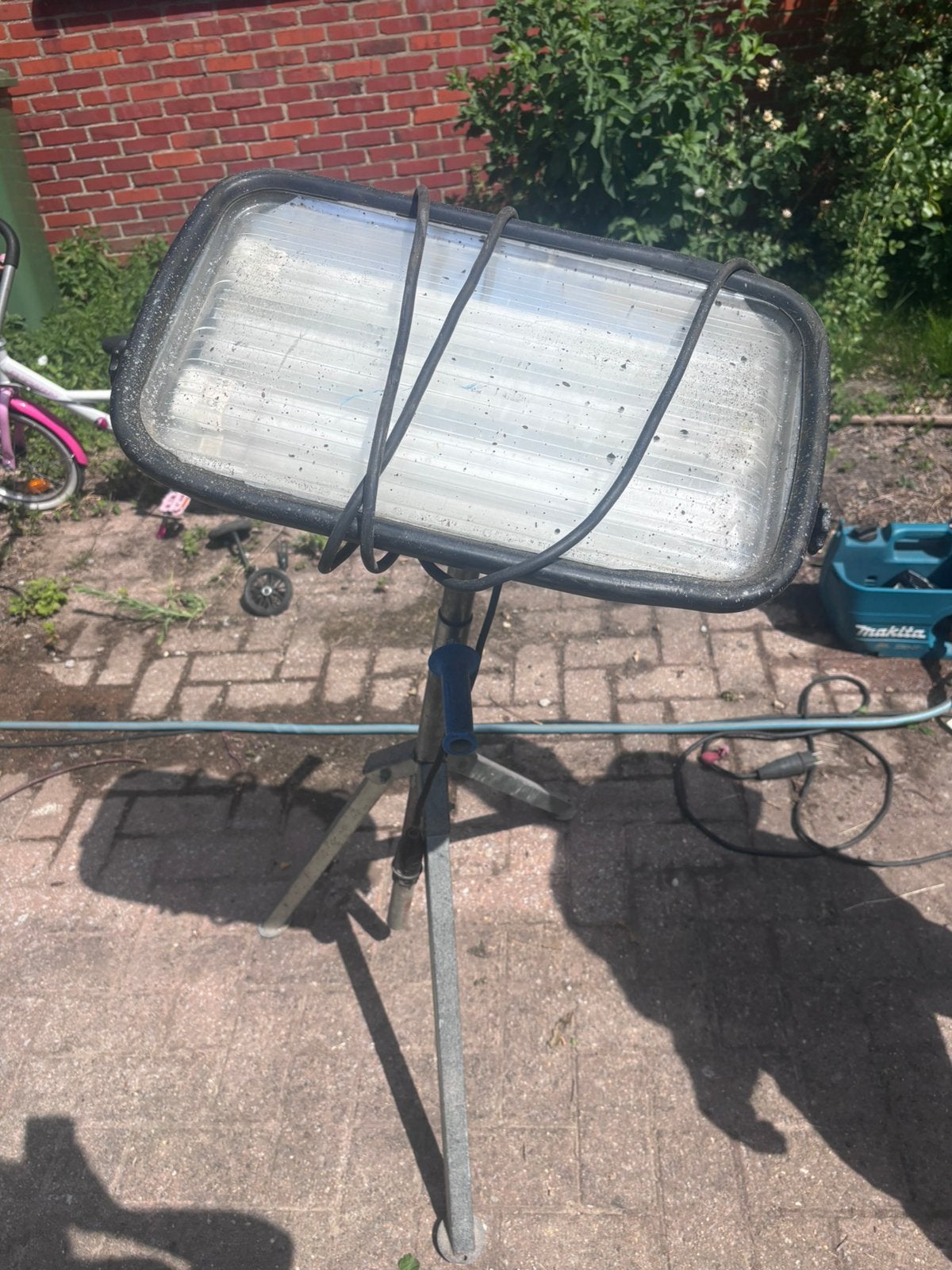 Werflamp op statief in goede staat, Ophalen, Gebruikt