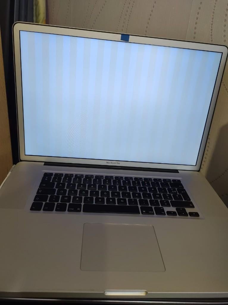 MacBook Pro 17 (Early 2011) A1297 (voor onderdelen), Computers en Software, Apple Macbooks, Ophalen, Gebruikt, 8 GB, 17 inch
