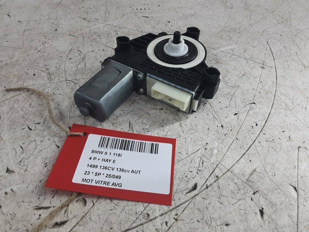 MOTEUR LEVE VITRE ELECTRIQUE AVANT GAUCHE BMW 1 serie (F40), Autos : Pièces & Accessoires, Mevr. I. Hauben, Utilisé, Rue de l'Espoir 34 34
4030  GRIVEGNÉE, BE