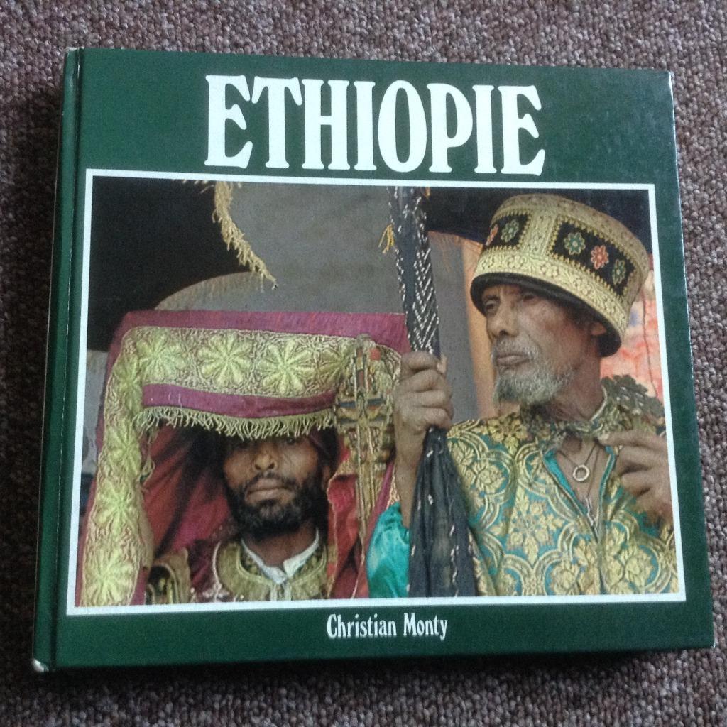 Boek i/h frans geschreven van ethiopie livre écrit en frança, Ophalen of Verzenden, Zo goed als nieuw, Afrika, Reisgids of -boek