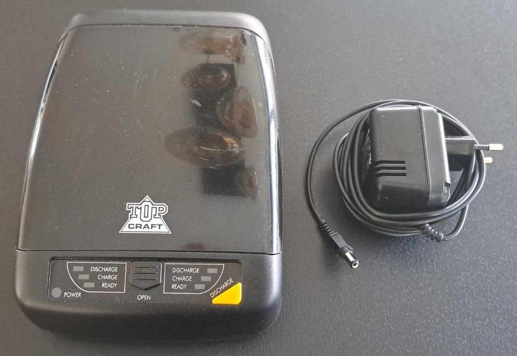 Lot batterijladers (apart verkrijgbaar), Elektronische apparatuur, Ophalen of Verzenden, Zo goed als nieuw