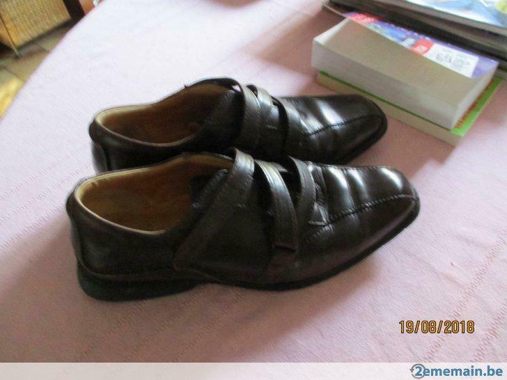 chaussures homme clarks. brunes. pointure 7., Enlèvement ou Envoi, Porté, Brun, Autres types